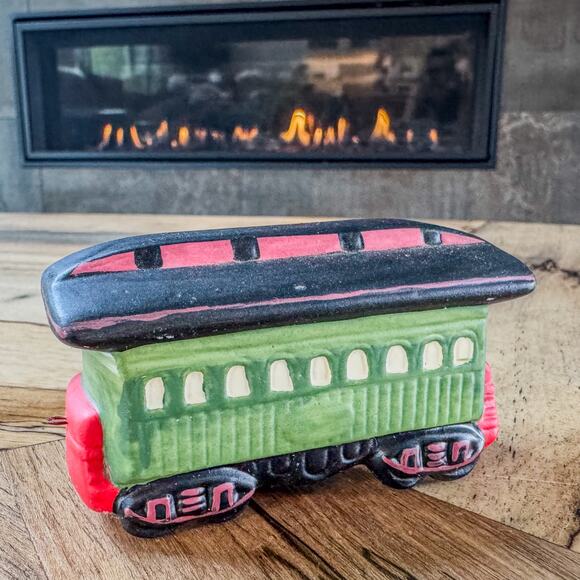 1995 Vintage Christmas Village Ceramic Train Cars by Dayton Hudson, Set of 3 - Picture 4 of 8